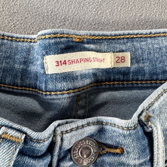 Womens Light Wash Levis Jeans 314 Shaping Straight Size 28 By 30 Preowned - Picture 5 of 9